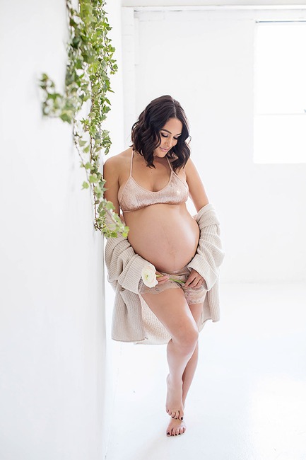 Brie Bella, Maternity Photo Shoot, Pregnancy